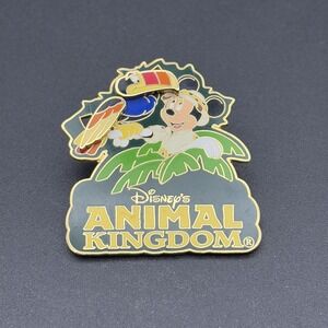 Disney World 2002 Animal Kingdom Mickey Mouse Safari Toucan Lapel Hat Pin